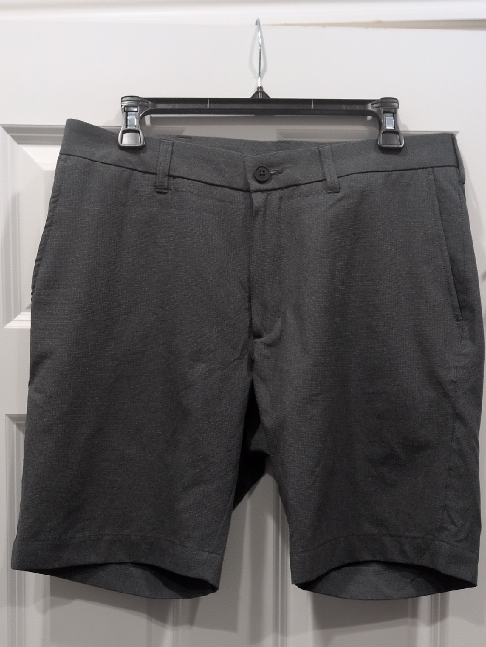 Roundtree & Yorke Charcoal Flat Front Performance Shorts